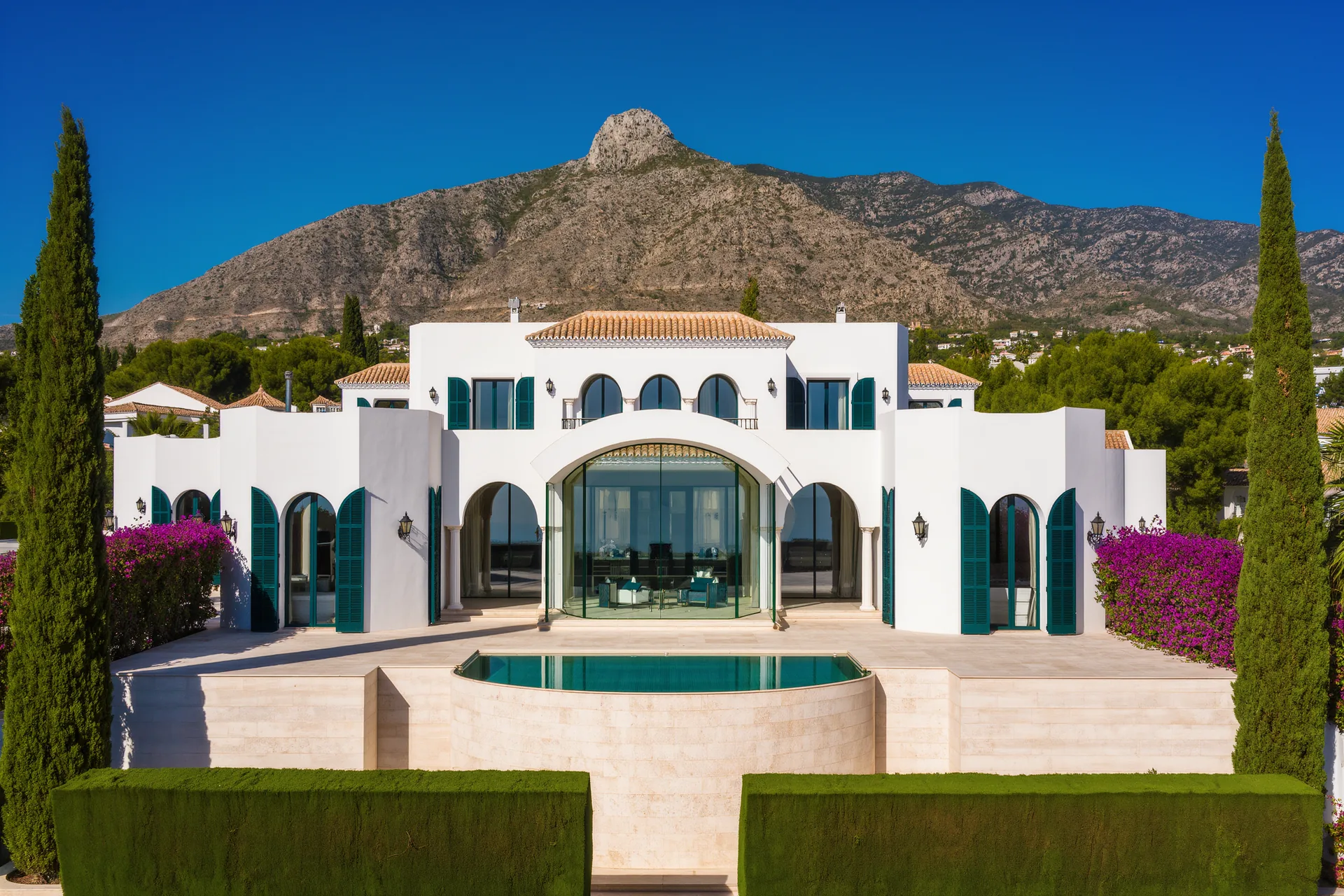 Cómo las Tendencias de Oficina en Casa Influyen en la Demanda de Propiedades en Marbella